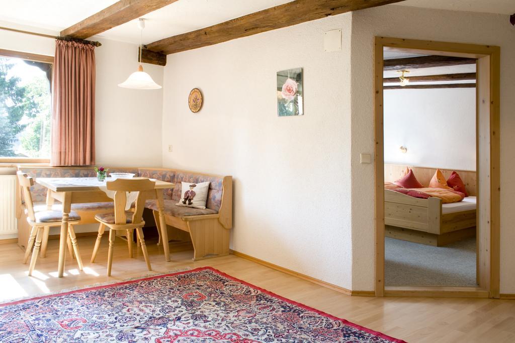 Hoehengasthof Roessle Schluchsee Room photo